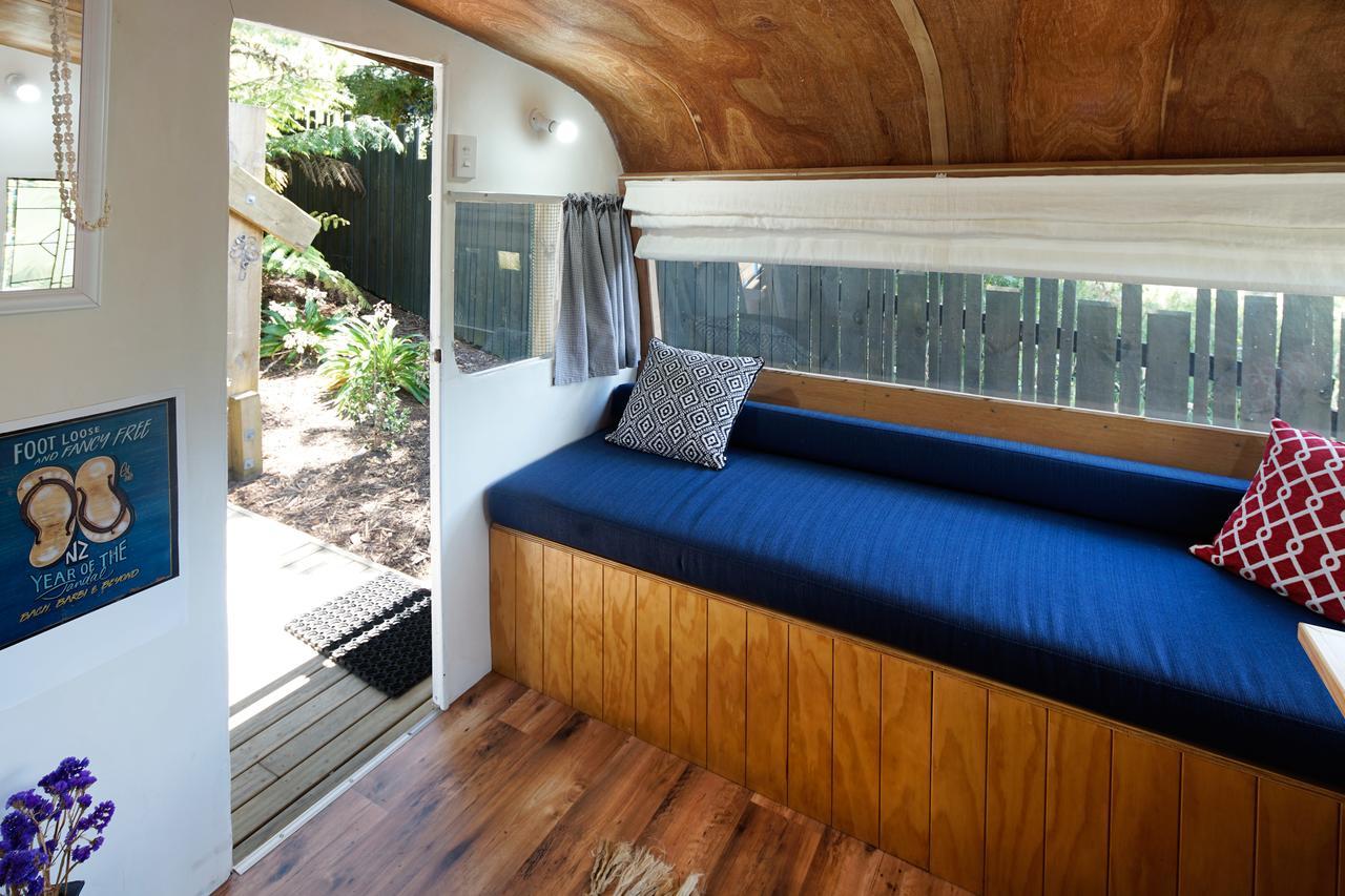 Wai-Knot Accommodation Onetangi Exterior photo